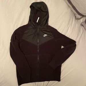 Nike - fleece zip up hoodie